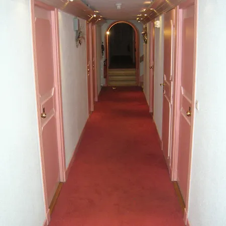 Hotel-restaurant 